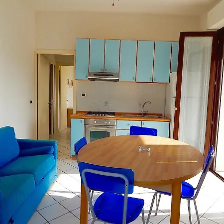 M174 - Marcelli, Trilocale Con Portico E Terrazzo